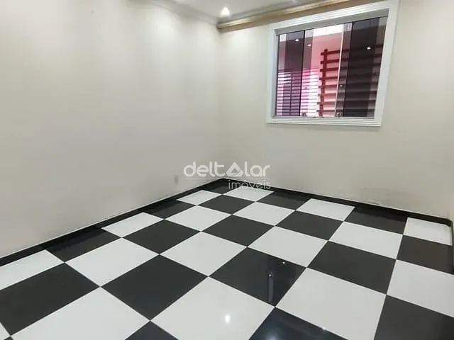 Casa com 333m² 4 quartos e 3 banheiros, à venda, no bairro Rio Branco em Belo Horizonte