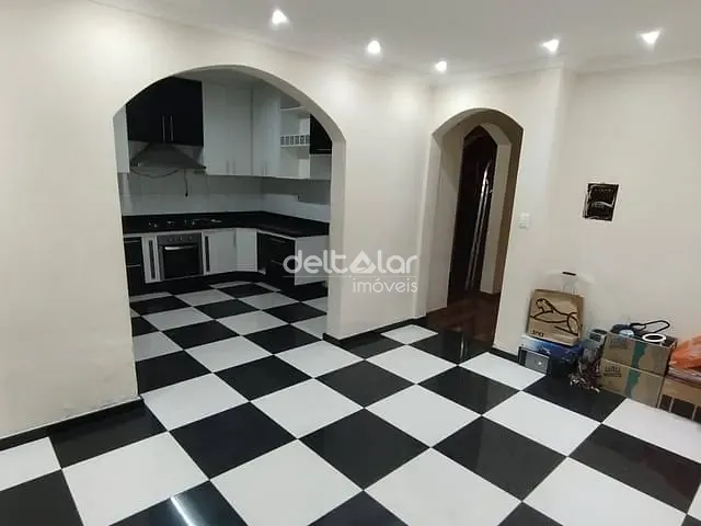 Casa com 333m² 4 quartos e 3 banheiros, à venda, no bairro Rio Branco em Belo Horizonte