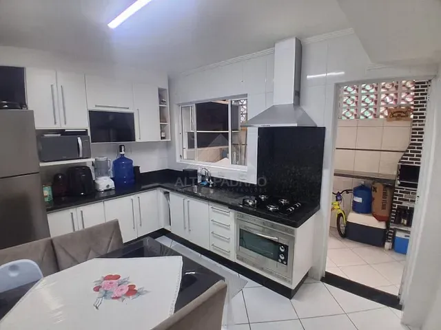 Casa com 54m² 2 quartos e 1 banheiro, à venda, no bairro Vila Bocaina em Mauá