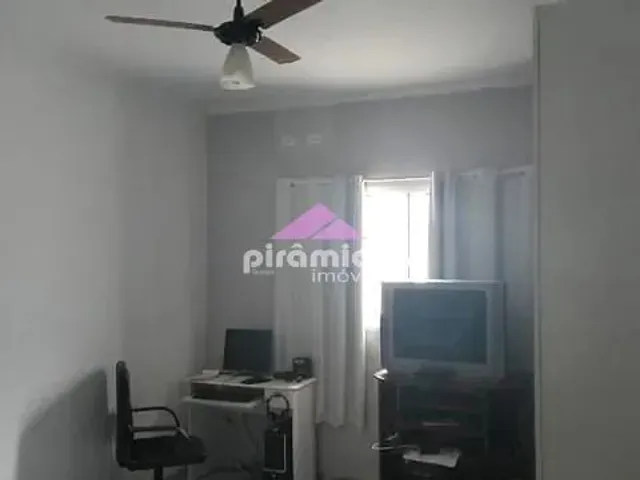 Casa com 125m² 2 quartos e 1 banheiro, à venda, no bairro Jardim das Indústrias em São José Dos Campos