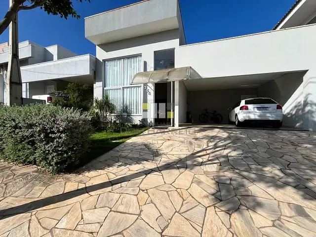 Casa com 262m² 3 quartos e 2 banheiros, à venda, no bairro Residencial Portal do Lago em Sumaré