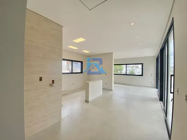 Casa com 545m² 3 quartos e 4 banheiros, à venda, no bairro Reserva Santa Rosa em Itatiba
