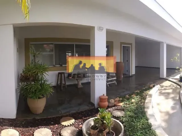 Casa com 604m² 4 quartos e 5 banheiros, à venda, no bairro Jardim Santa Genebra II (Barao Geraldo) em Campinas