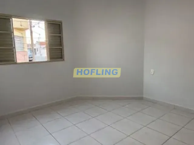 Casa com 184m² 3 quartos e 2 banheiros, para alugar, no bairro Centro em Rio Claro