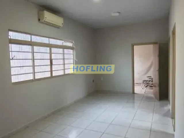 Casa com 184m² 3 quartos e 2 banheiros, para alugar, no bairro Centro em Rio Claro