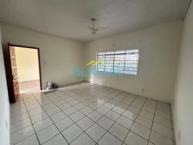 Casa 3 quartos e 3 banheiros, à venda, no bairro Santana em São José dos Campos