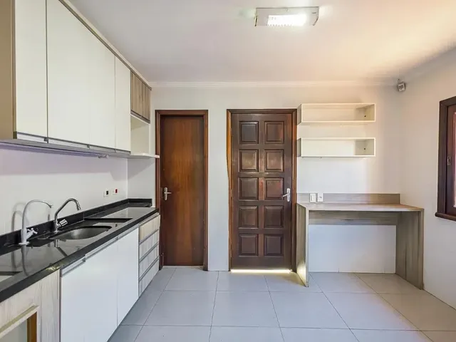 Casa 2 quartos e 2 banheiros, à venda, no bairro Cidade Industrial em Curitiba