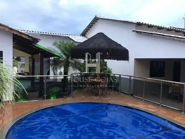 Casa com 540m² 4 quartos e 5 banheiros, à venda, no bairro Moinho dos Ventos em Goiânia