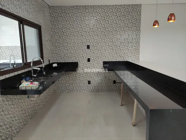 Casa 3 quartos e 3 banheiros, à venda, no bairro Parque Olívio Franceschini em Hortolândia