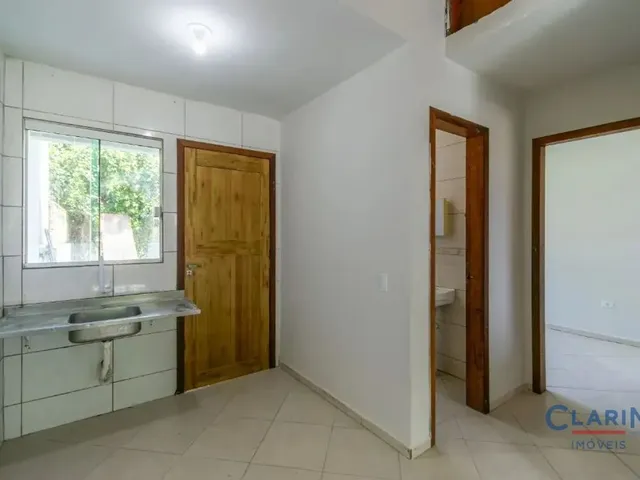 Casa 2 quartos e 1 banheiro, à venda, no bairro CRISTO REI em Campo Largo