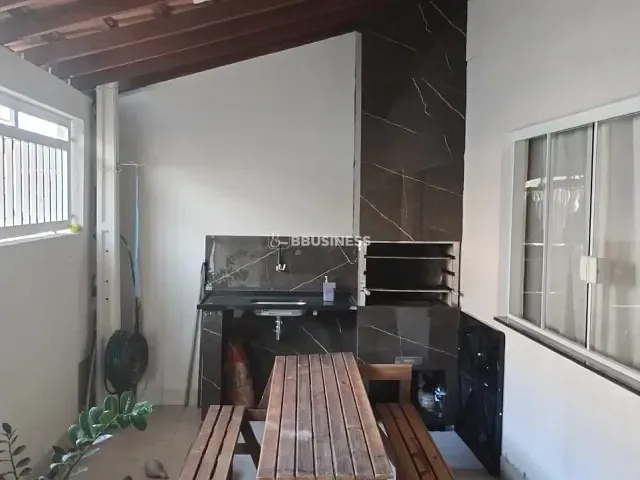 Casa 5 quartos e 2 banheiros, à venda, no bairro Jardim Nova Europa em Hortolândia