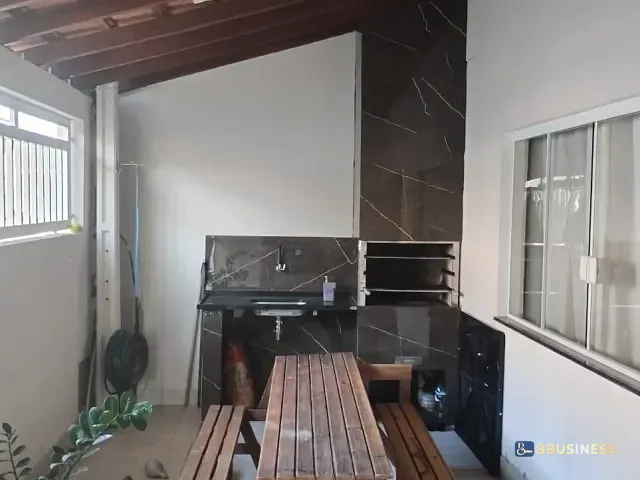 Casa 5 quartos e 2 banheiros, à venda, no bairro Jardim Nova Europa em Hortolândia