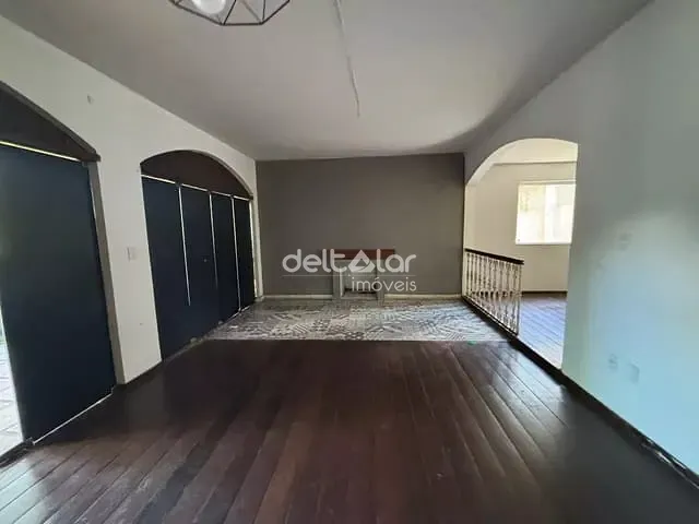 Casa com 1000m² 4 quartos e 5 banheiros, à venda, no bairro Braúnas em Belo Horizonte