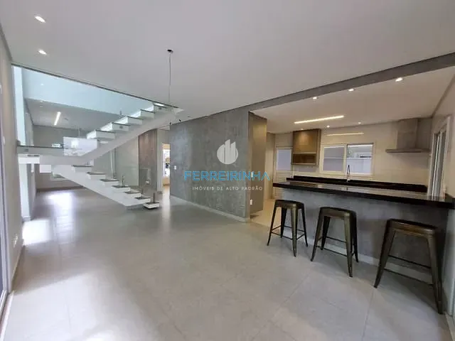 Casa com 250m² 3 quartos e 4 banheiros, à venda, no bairro Urbanova em São José dos Campos