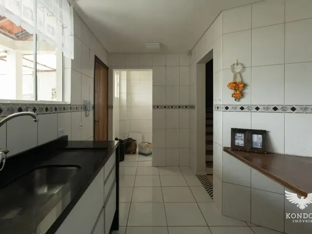 Casa com 184m² 3 quartos e 3 banheiros, à venda, no bairro Santa Felicidade em Curitiba