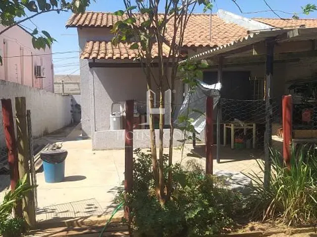 Casa 2 quartos e 1 banheiro, à venda, no bairro Jardim Alto Paraíso em Aparecida de Goiânia
