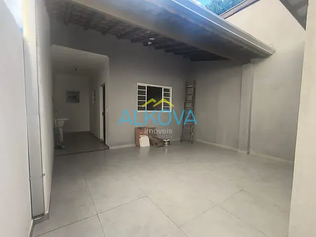 Casa 2 quartos e 1 banheiro, à venda, no bairro Jardim Portugal em São José dos Campos