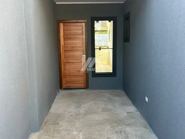 Casa com 220m² 2 quartos e 1 banheiro, à venda, no bairro Cará-cará em Ponta Grossa
