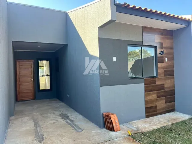 Casa com 220m² 2 quartos e 1 banheiro, à venda, no bairro Cará-cará em Ponta Grossa