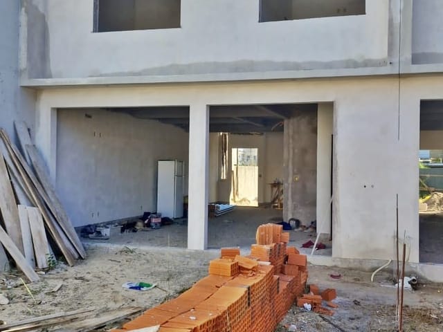 Casa com 231m² 3 quartos e 3 banheiros, à venda, no bairro Laranjal em Pelotas