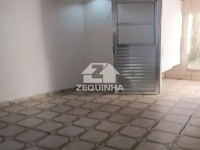 Casa com 100m² 2 quartos e 3 banheiros, para alugar, no bairro Sao Pedro em Osasco