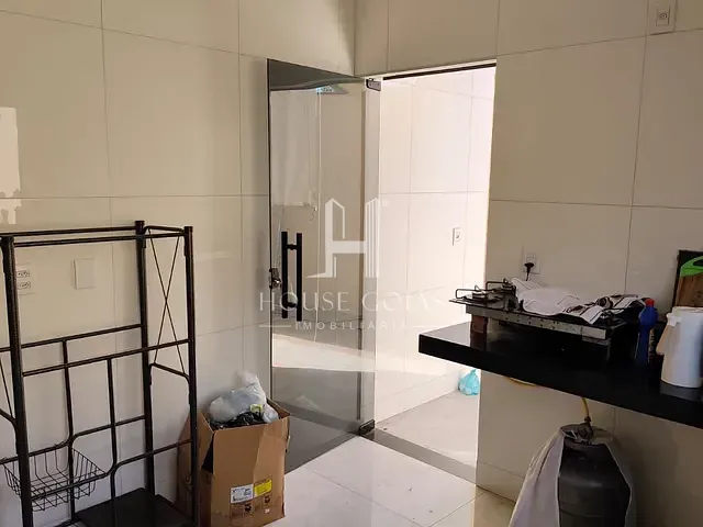 Casa com 180m² 3 quartos e 2 banheiros, à venda, no bairro Jardim Riviera em Aparecida de Goiânia