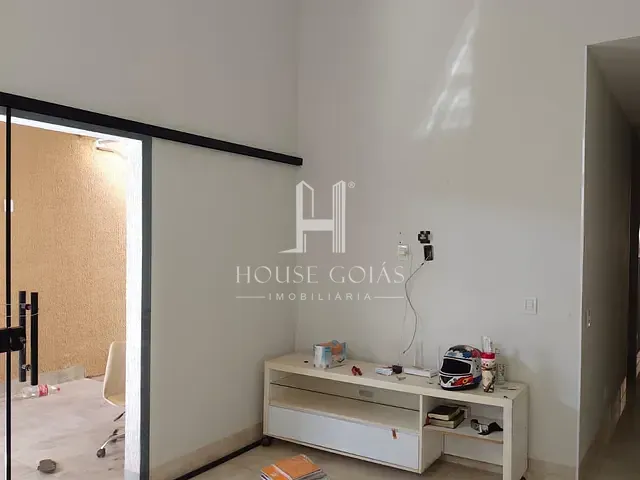 Casa com 180m² 3 quartos e 2 banheiros, à venda, no bairro Jardim Riviera em Aparecida de Goiânia