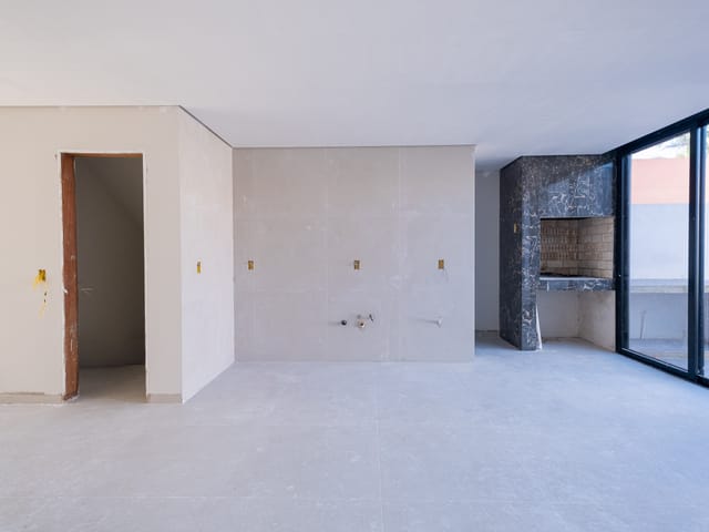 Casa com 231m² 3 quartos e 3 banheiros, à venda, no bairro Laranjal em Pelotas
