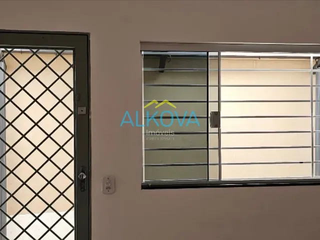 Casa com 200m² 2 quartos e 2 banheiros, à venda, no bairro Jardim Cruzeiro do Sul em São José dos Campos