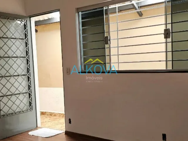 Casa com 200m² 2 quartos e 2 banheiros, à venda, no bairro Jardim Cruzeiro do Sul em São José dos Campos