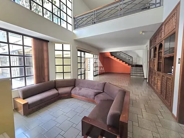 Casa 4 quartos e 6 banheiros, para alugar, no bairro Estrela em Ponta Grossa