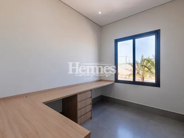 Casa com 300m² 3 quartos e 5 banheiros, à venda, no bairro Parque Brasil 500 em Paulínia