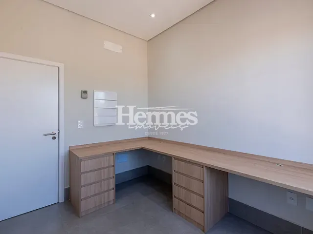 Casa com 300m² 3 quartos e 5 banheiros, à venda, no bairro Parque Brasil 500 em Paulínia