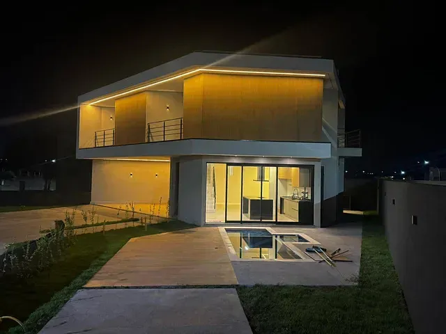 Casa 3 quartos e 4 banheiros, à venda, no bairro Parque Brasil 500 em Paulínia