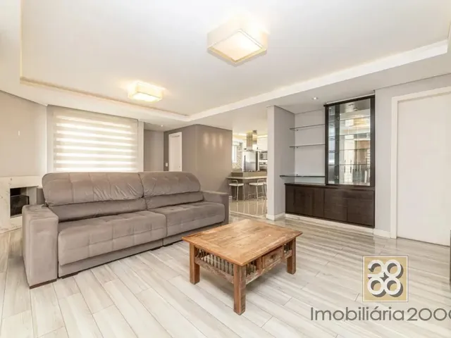 Casa 3 quartos e 1 banheiro, à venda, no bairro Orleans em Curitiba