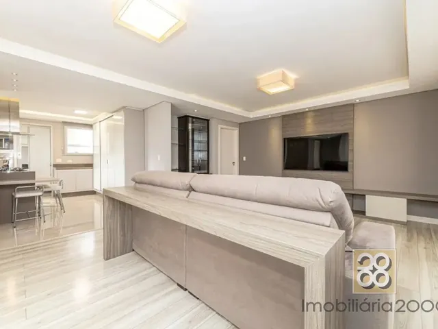 Casa 3 quartos e 1 banheiro, à venda, no bairro Orleans em Curitiba