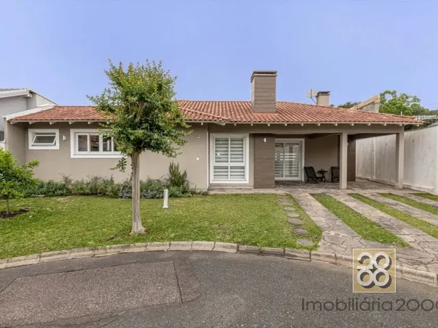 Casa 3 quartos e 1 banheiro, à venda, no bairro Orleans em Curitiba