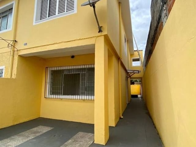 Casa com 180m² 4 quartos e 3 banheiros, à venda, no bairro Parque Ipe em São Paulo