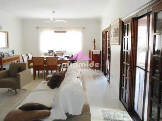 Casa com 381m² 3 quartos e 2 banheiros, à venda, no bairro Umuarama em Ubatuba