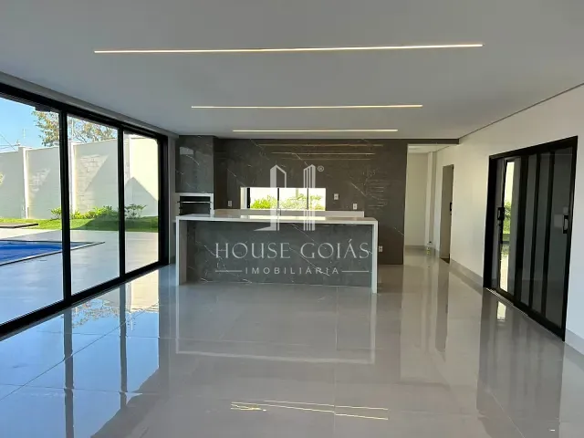 Casa com 675m² 4 quartos e 5 banheiros, à venda, no bairro Jardins Sevilha em Aparecida de Goiânia