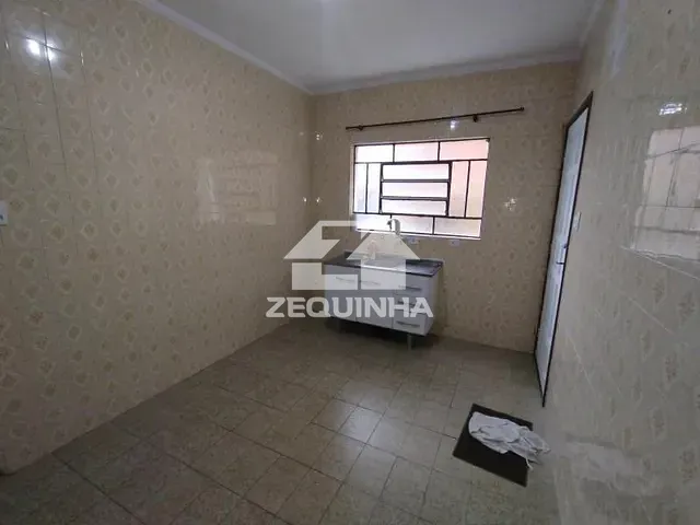 Apartamento com 35m² 1 quarto e 1 banheiro, para alugar, no bairro Vila Yara em Osasco