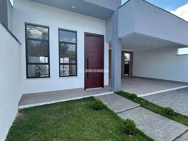 Casa 3 quartos e 2 banheiros, à venda, no bairro Bosque em Vinhedo