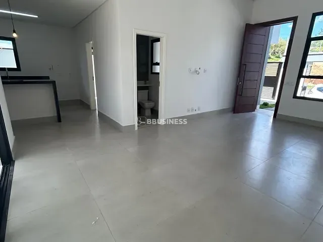 Casa 3 quartos e 2 banheiros, à venda, no bairro Bosque em Vinhedo