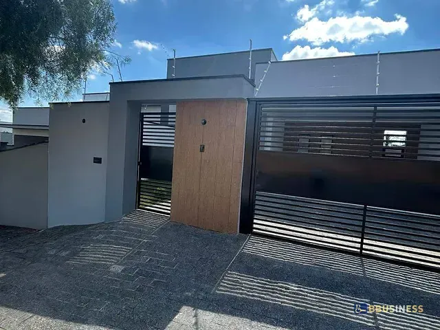 Casa 3 quartos e 2 banheiros, à venda, no bairro Bosque em Vinhedo