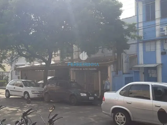 Casa com 396m² 7 quartos e 4 banheiros, à venda, no bairro Centro em São José dos Campos