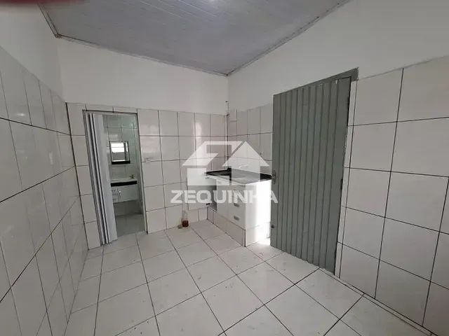 Casa com 110m² 1 quarto e 1 banheiro, para alugar, no bairro Vila Osasco em Osasco