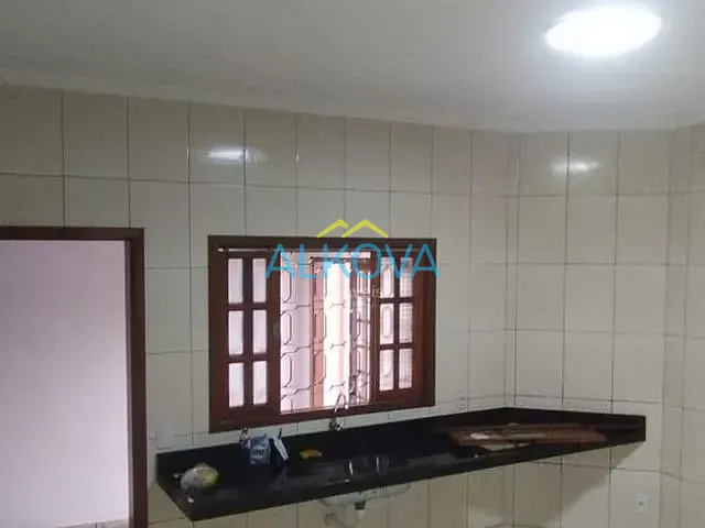 Casa com 145m² 1 quarto e 1 banheiro, à venda, no bairro Vila Rica em São José dos Campos