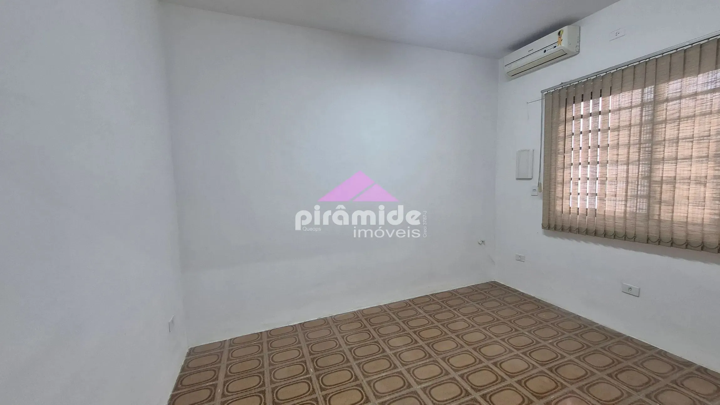 Casa, 1 quarto, 77 m² - Foto 1