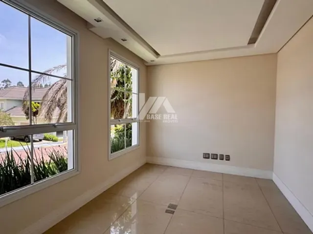 Casa 5 quartos e 6 banheiros, para alugar, no bairro Orfãs em Ponta Grossa