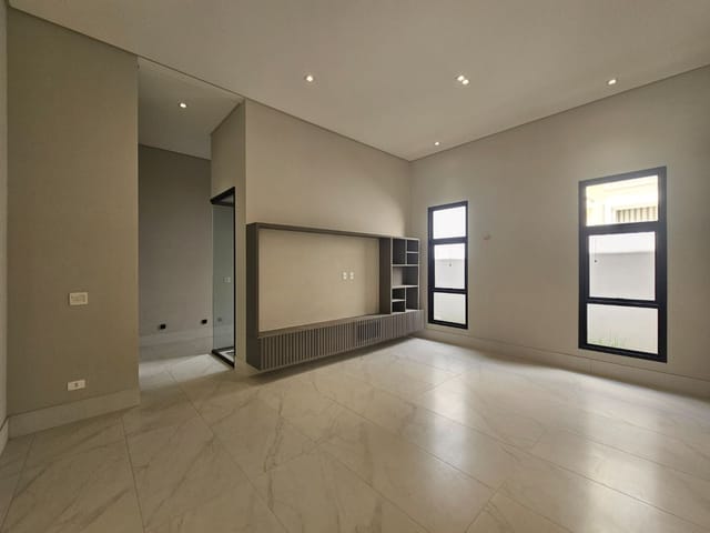Casa com 450m² 3 quartos e 5 banheiros, à venda ou para alugar, no bairro Jardim do Golfe em São José dos Campos